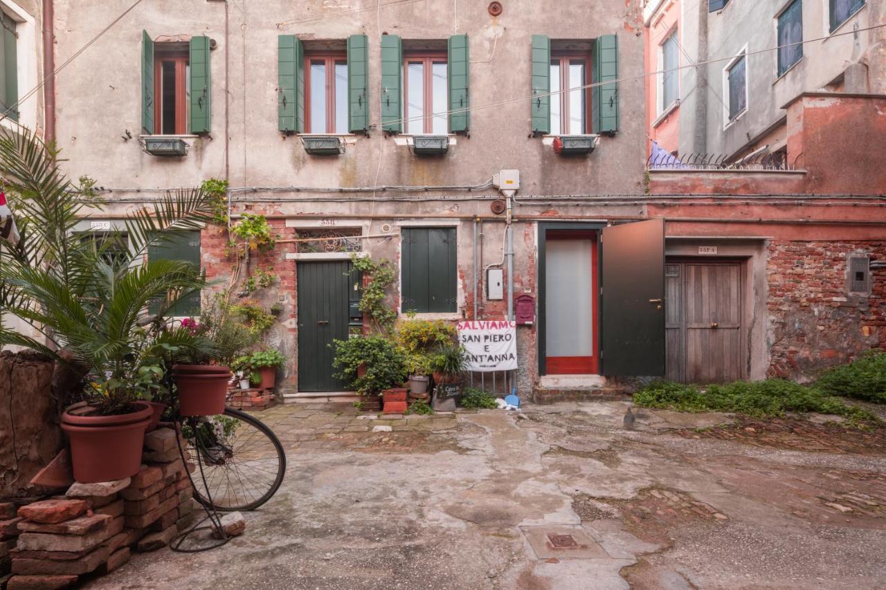 San Pietro Cozy Studio R&R Венеция Экстерьер фото
